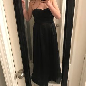 Black strapless formal dress